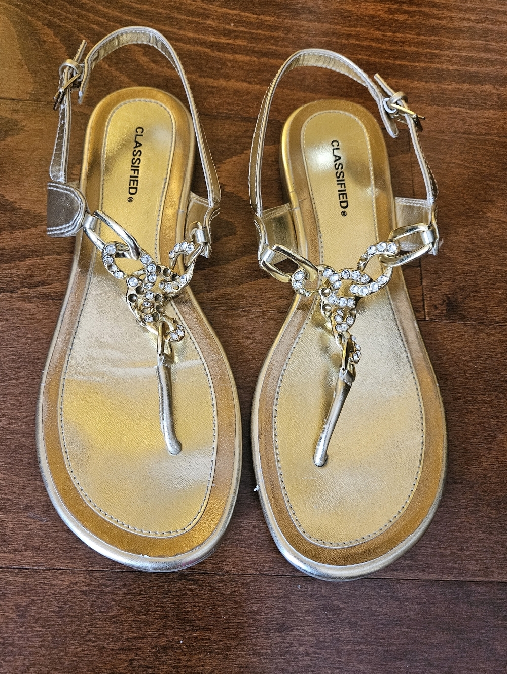 Classified Sandals Women's Size 9 Gold and Diamond Stones
